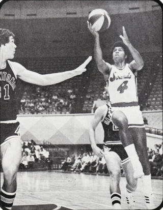 Sounds 74-75 Home Chuck Williams, Spurs_small